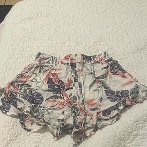 H&M High Waist Floral Print Shorts - White and Pink